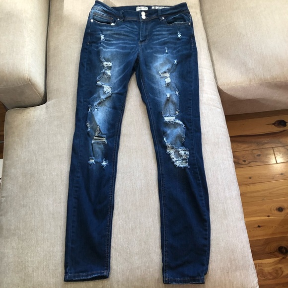 Indigo Rein Denim - Indigo Rein junior size 11 distressed jeans